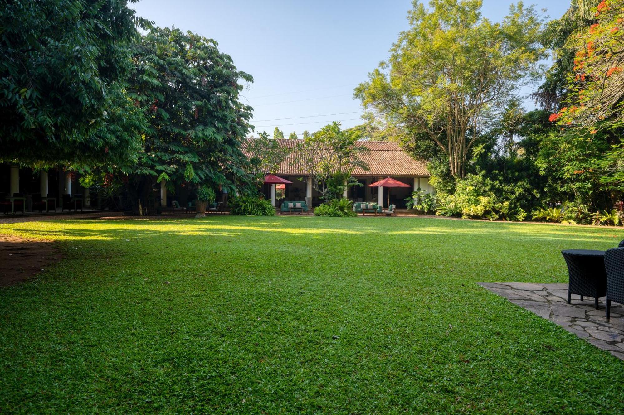 Wallawwa Katunayaka Exterior foto
